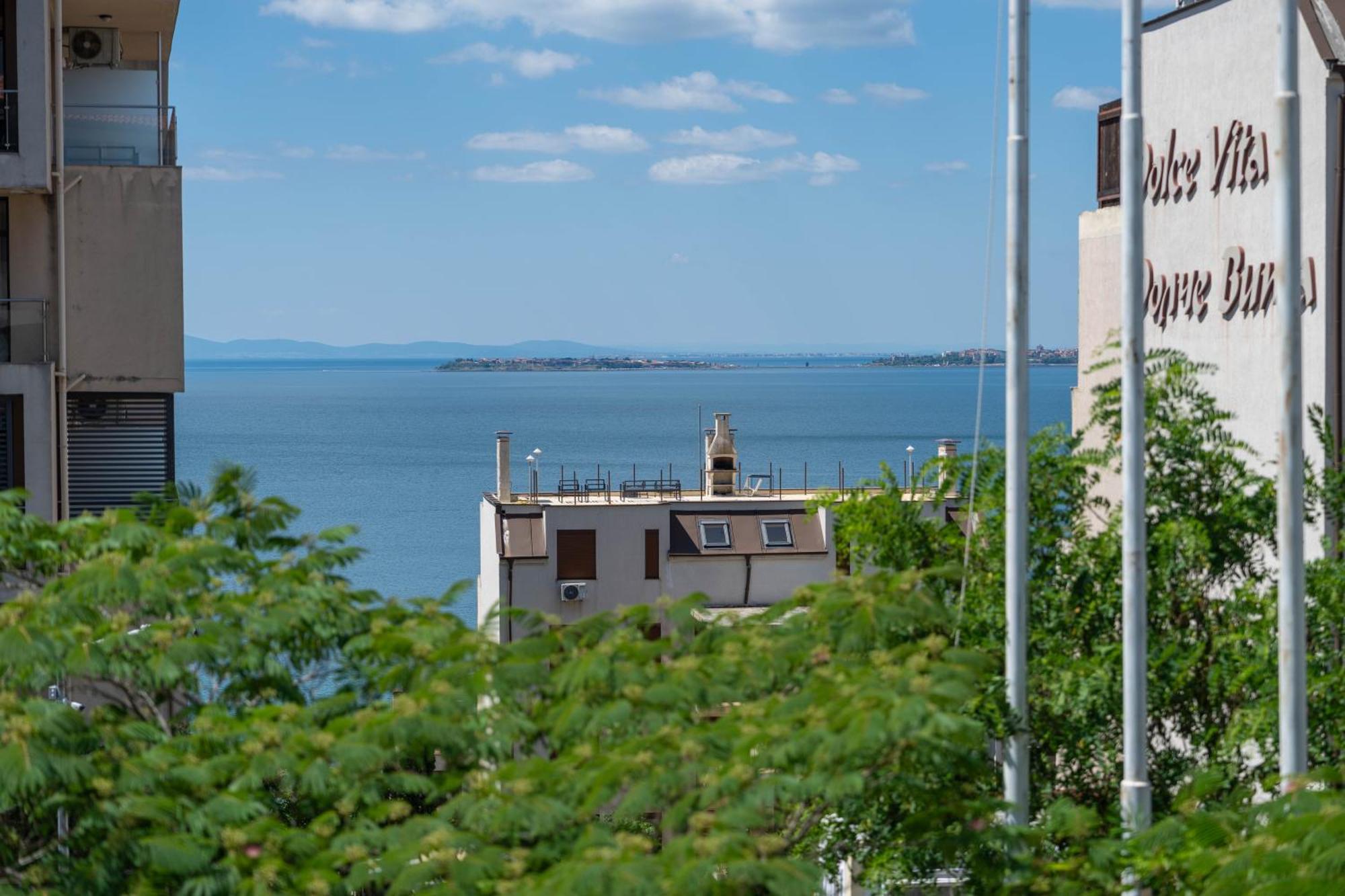 Hotel Sea Vista Sveti Vlas Esterno foto