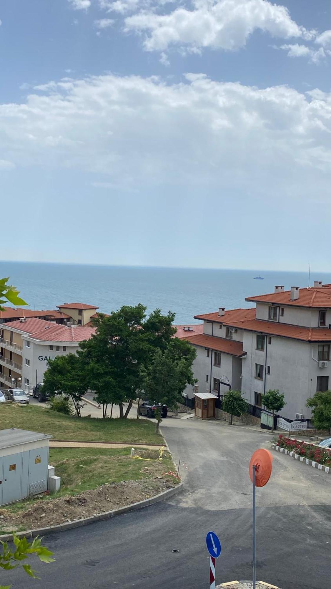 Hotel Sea Vista Sveti Vlas Esterno foto