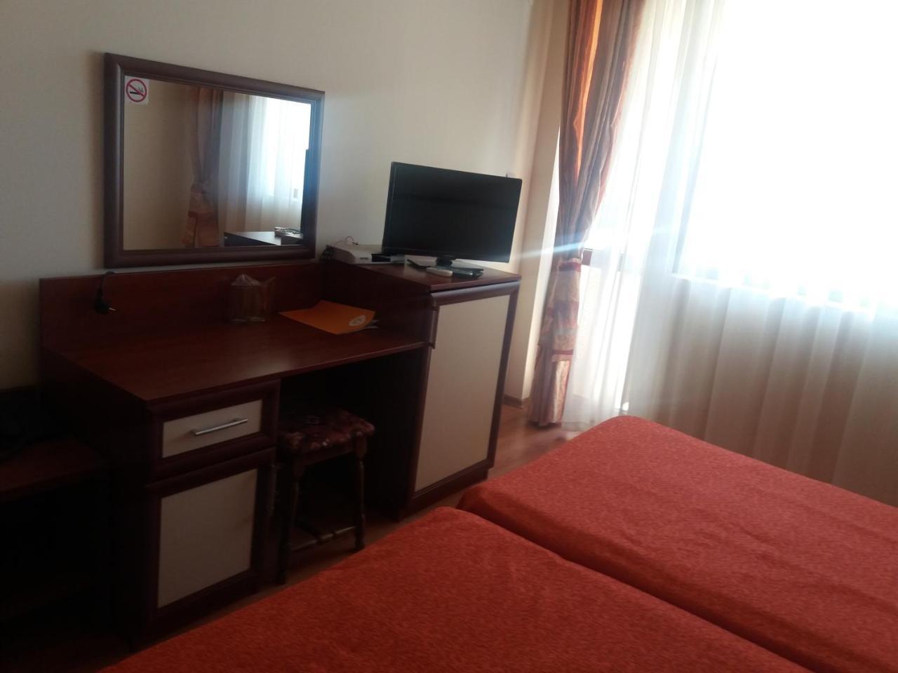Hotel Sea Vista Sveti Vlas Esterno foto