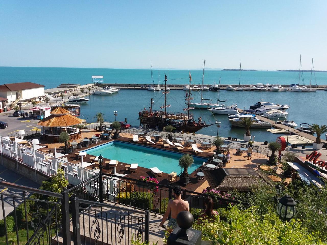 Hotel Sea Vista Sveti Vlas Esterno foto